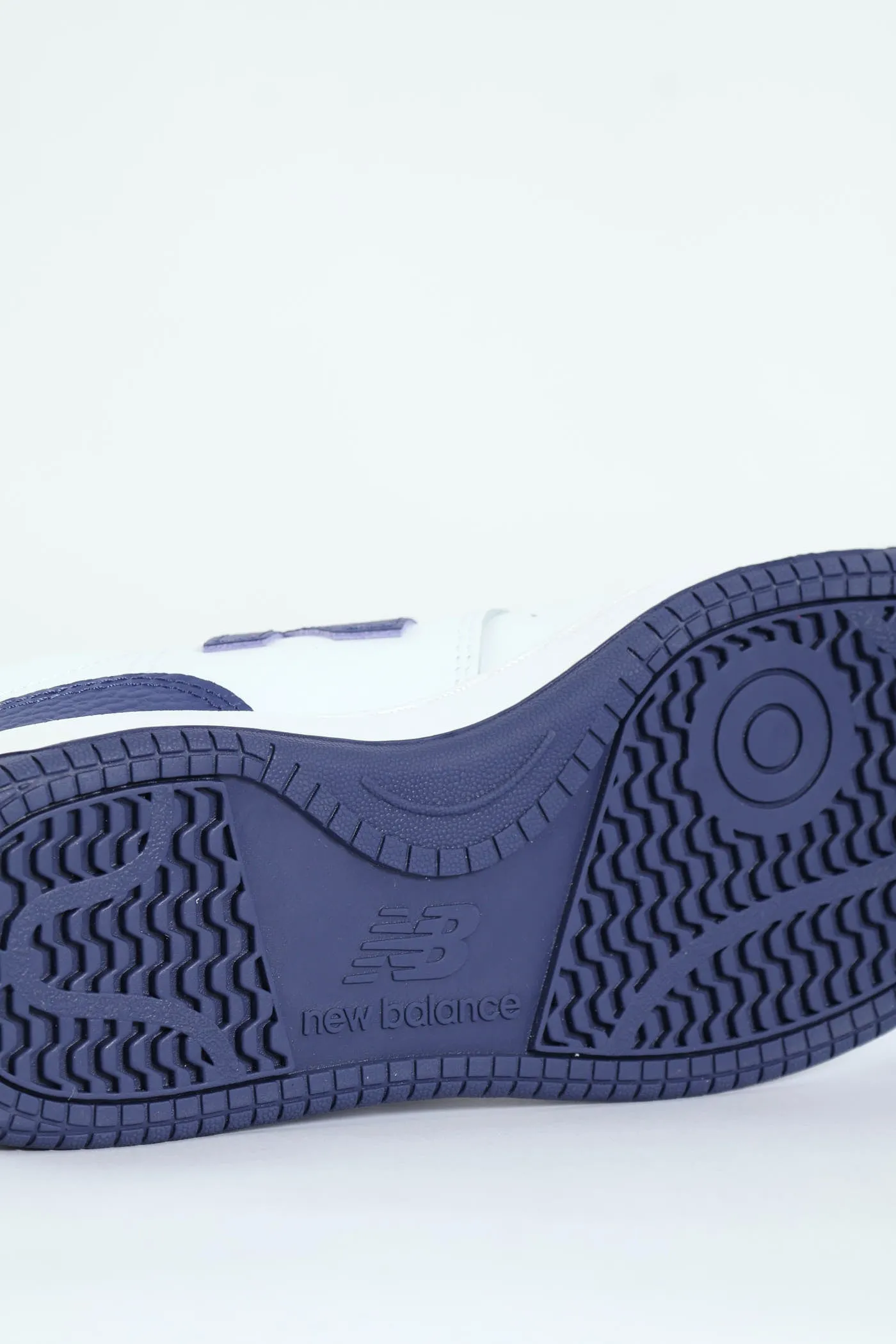 BB80 Court Lace Up Sneaker - White/Navy