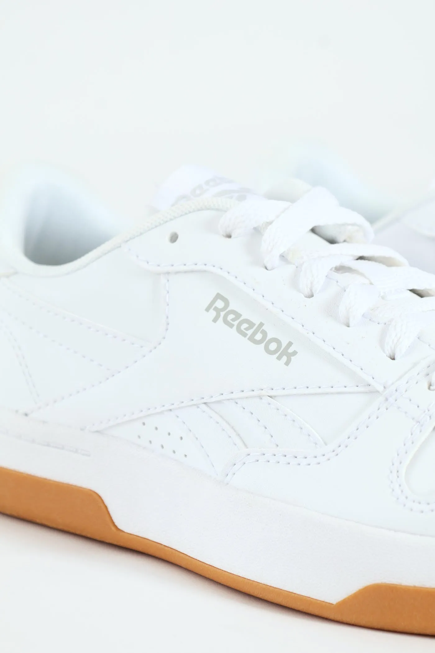 Court Prime Sneaker - White