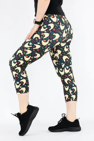 Merry Clucking Christmas - Casual Capri Leggings
