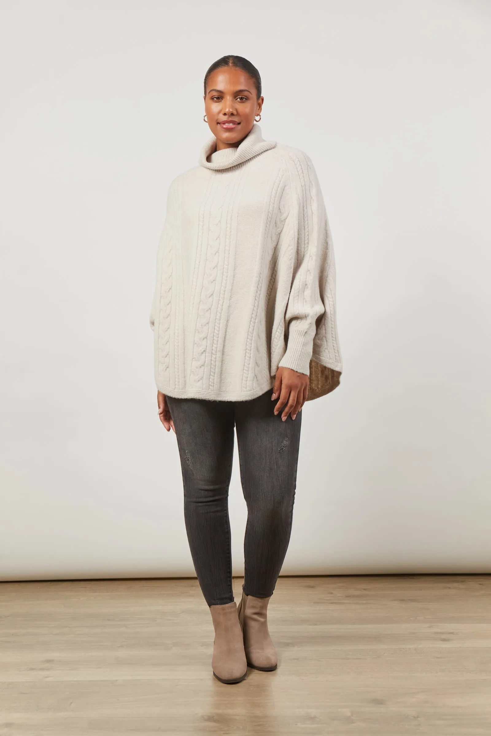 Renew Poncho - Creme