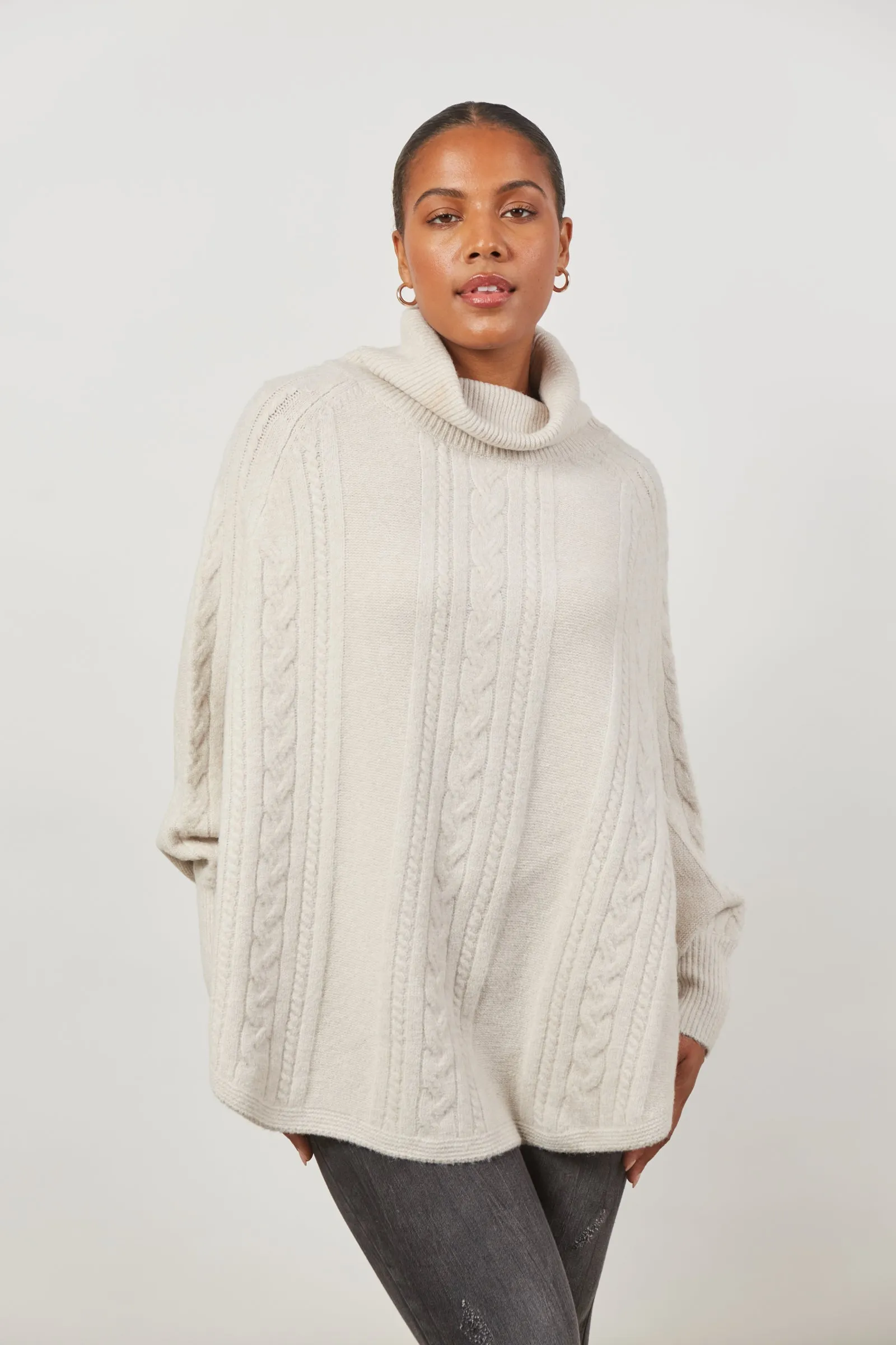 Renew Poncho - Creme